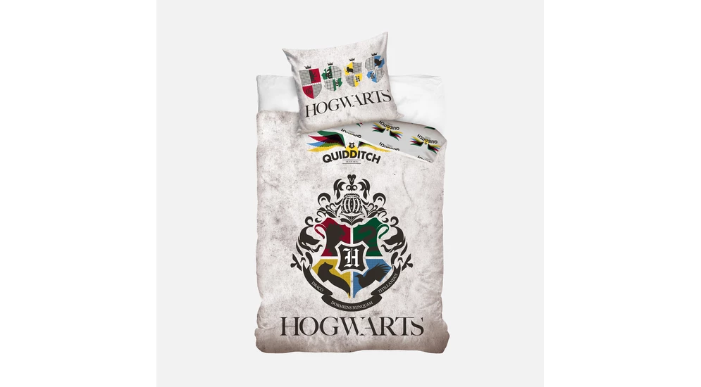 Szara pościel z kolorowym napisem hogwarts