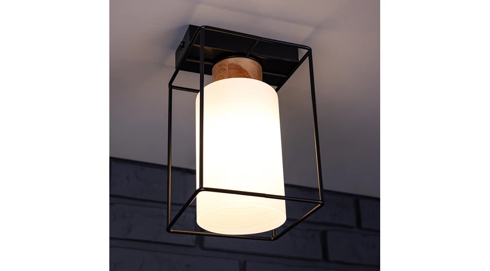 Lampa posiada oprawę dla żarówki typu E27 o mocy maksymalnej 60W.